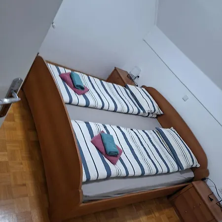 Aca's & Lidija's Thermal Hideaway Catez-tickets Included-min 2 Nights Apartamento *