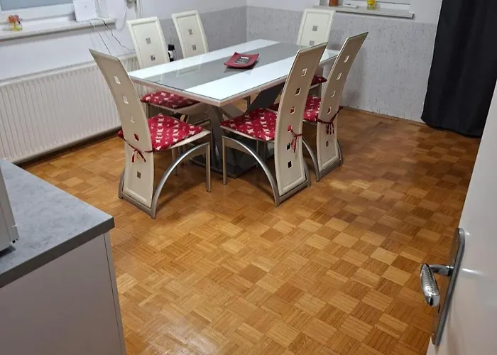 Aca's & Lidija's Thermal Hideaway Catez-tickets Included-min 2 Nights Lägenhet *