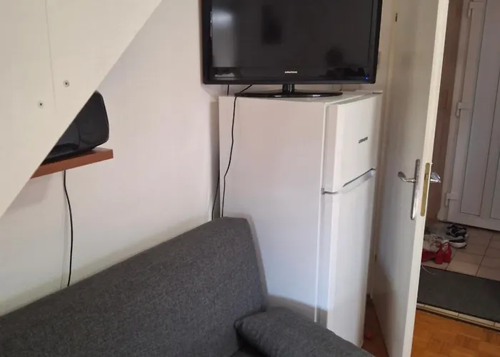 Aca's & Lidija's Thermal Hideaway Catez-tickets Included-min 2 Nights